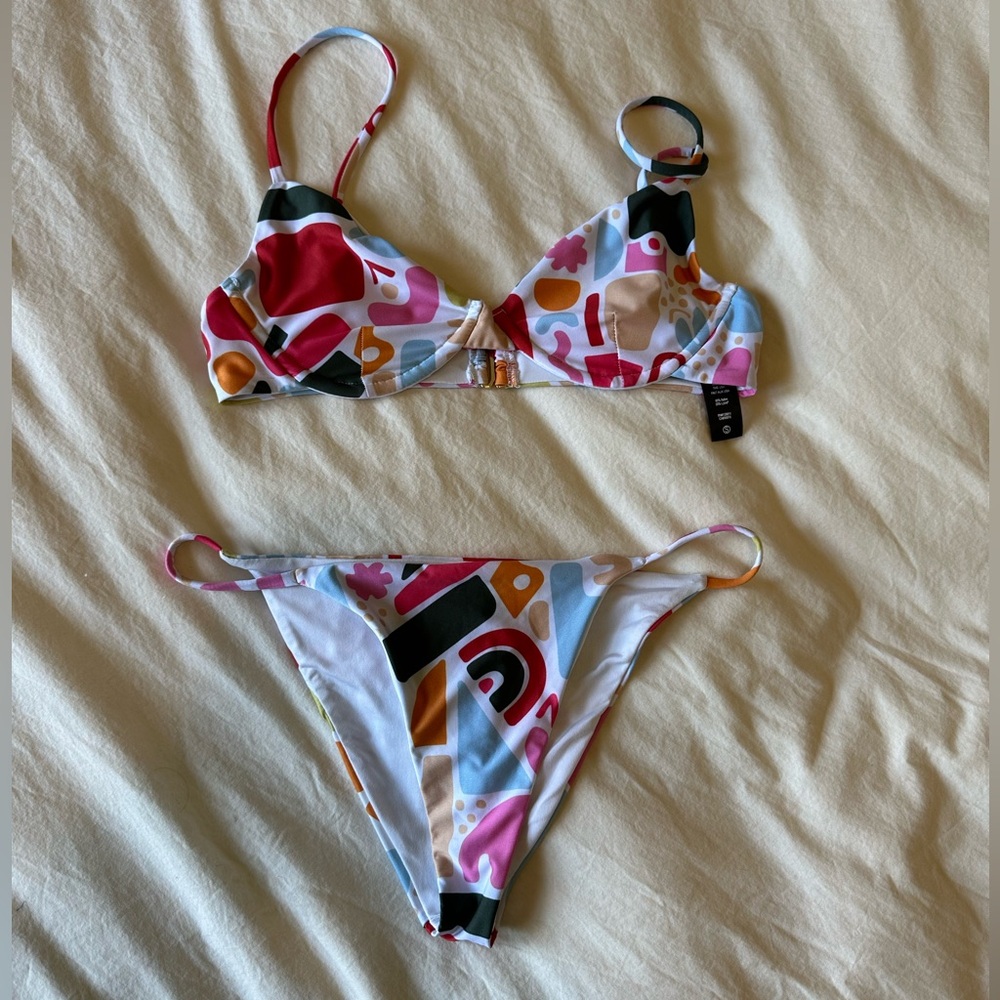 SET Camilla and Chloe Bikini in Abstract Shapes